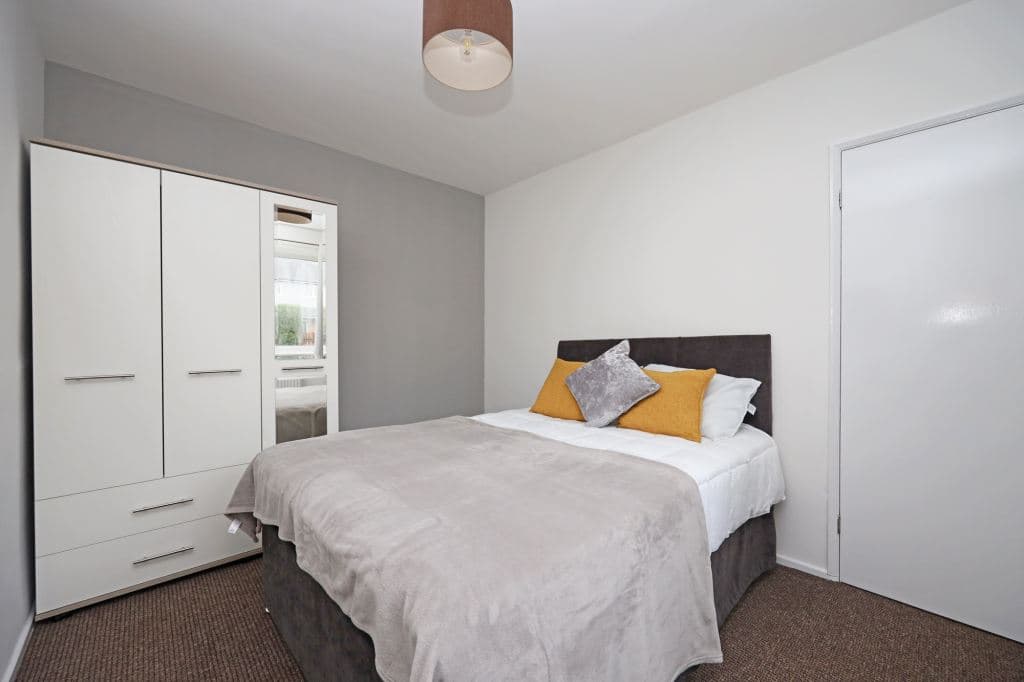 4 Bedroom HMO Malvern Avenue - photo 2